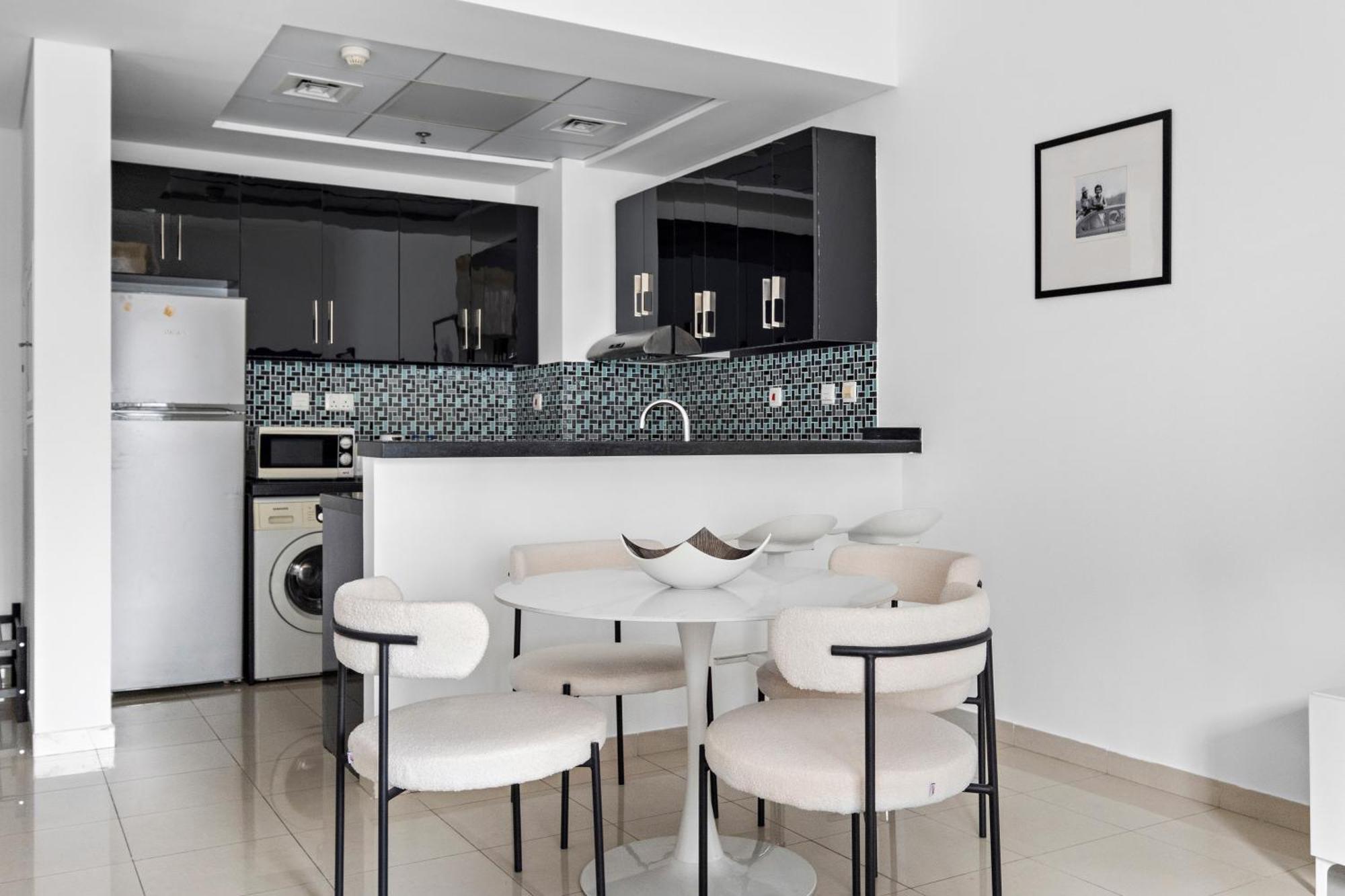 Апартаменты Spacious 1Br Botanica Towers, Dubai Marina Экстерьер фото
