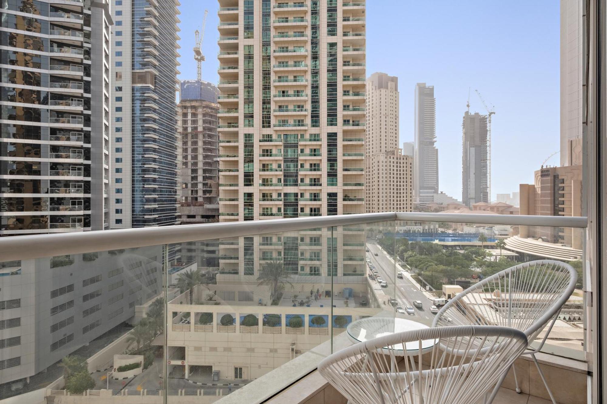 Апартаменты Spacious 1Br Botanica Towers, Dubai Marina Экстерьер фото